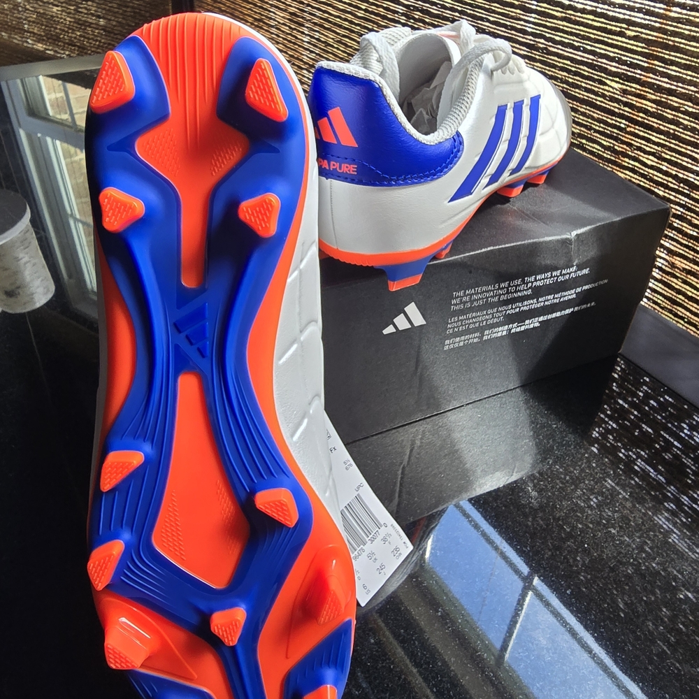 NWT Adidas Kids / Youth Copa 2 Club FxG J White and Blue Soccer Cleats - Picture 4 of 7